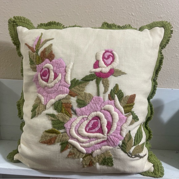 Floral Embroidered Pillow with Green Trim vintage Roses 14 X14 - Picture 1 of 6